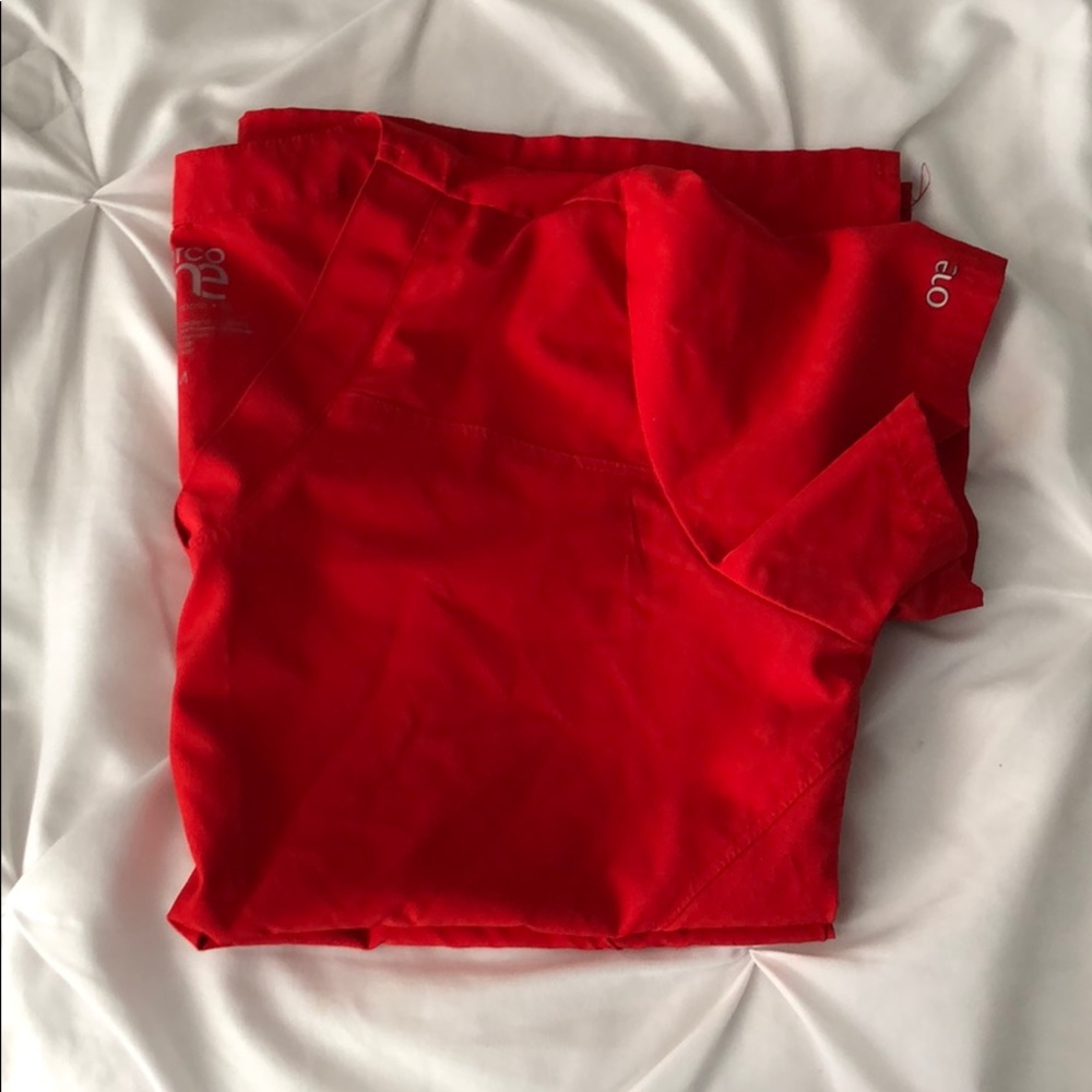 Scrub top